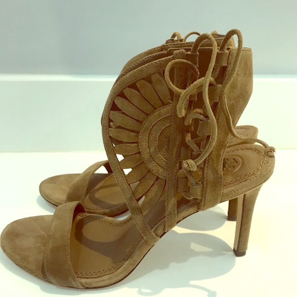 Tory Burch River Rock Leyla Natural Sandals